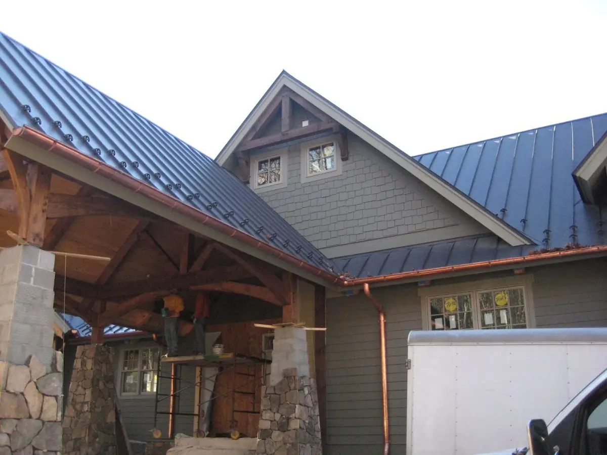 Craftsman Roofing team delivering quality roofing work in Friedenthal